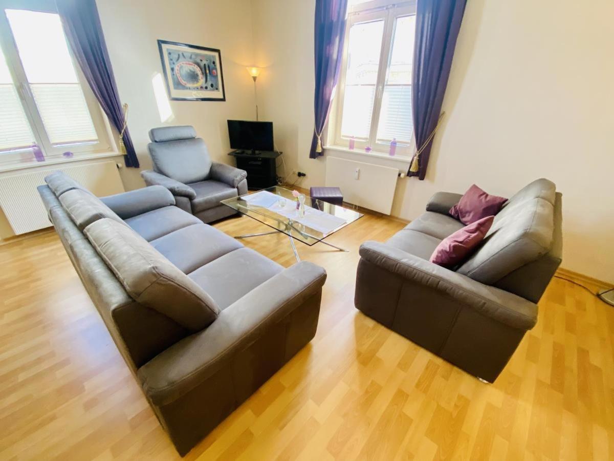 Apartamento Berringer, Leuchtfeuer, Direkt An Der Promenade Rostock Exterior foto